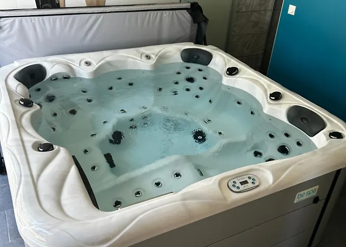 Privative Avec Louplande